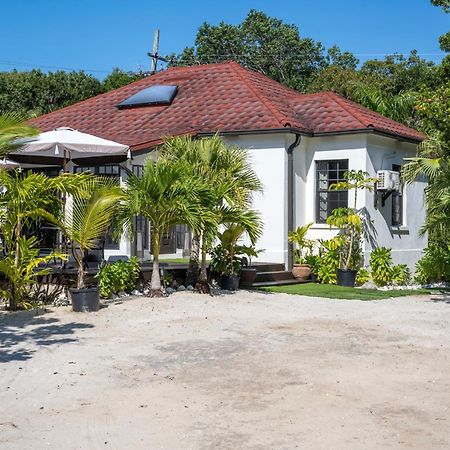 The Pilot House Hotel Rock Sound Ngoại thất bức ảnh