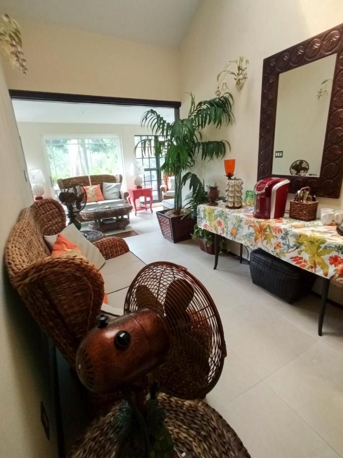 The Pilot House Hotel Rock Sound Ngoại thất bức ảnh