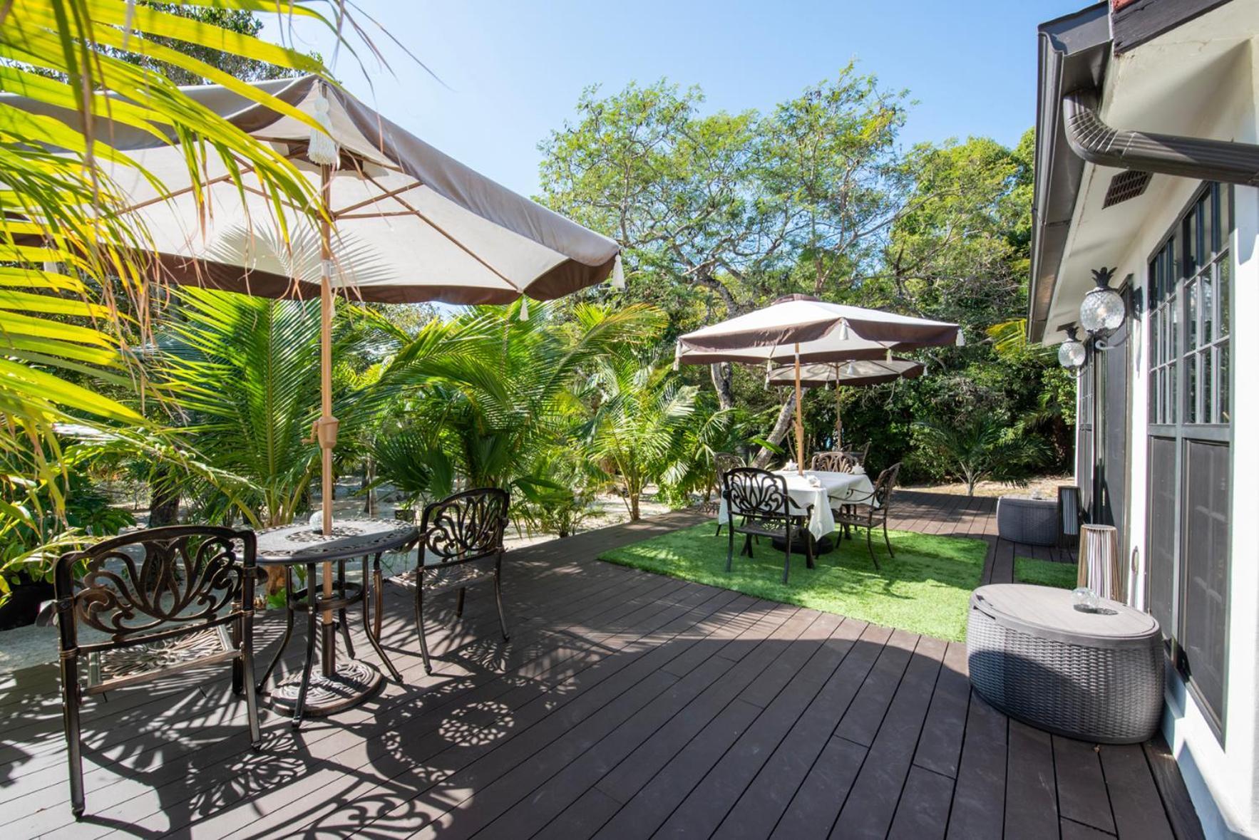 The Pilot House Hotel Rock Sound Ngoại thất bức ảnh