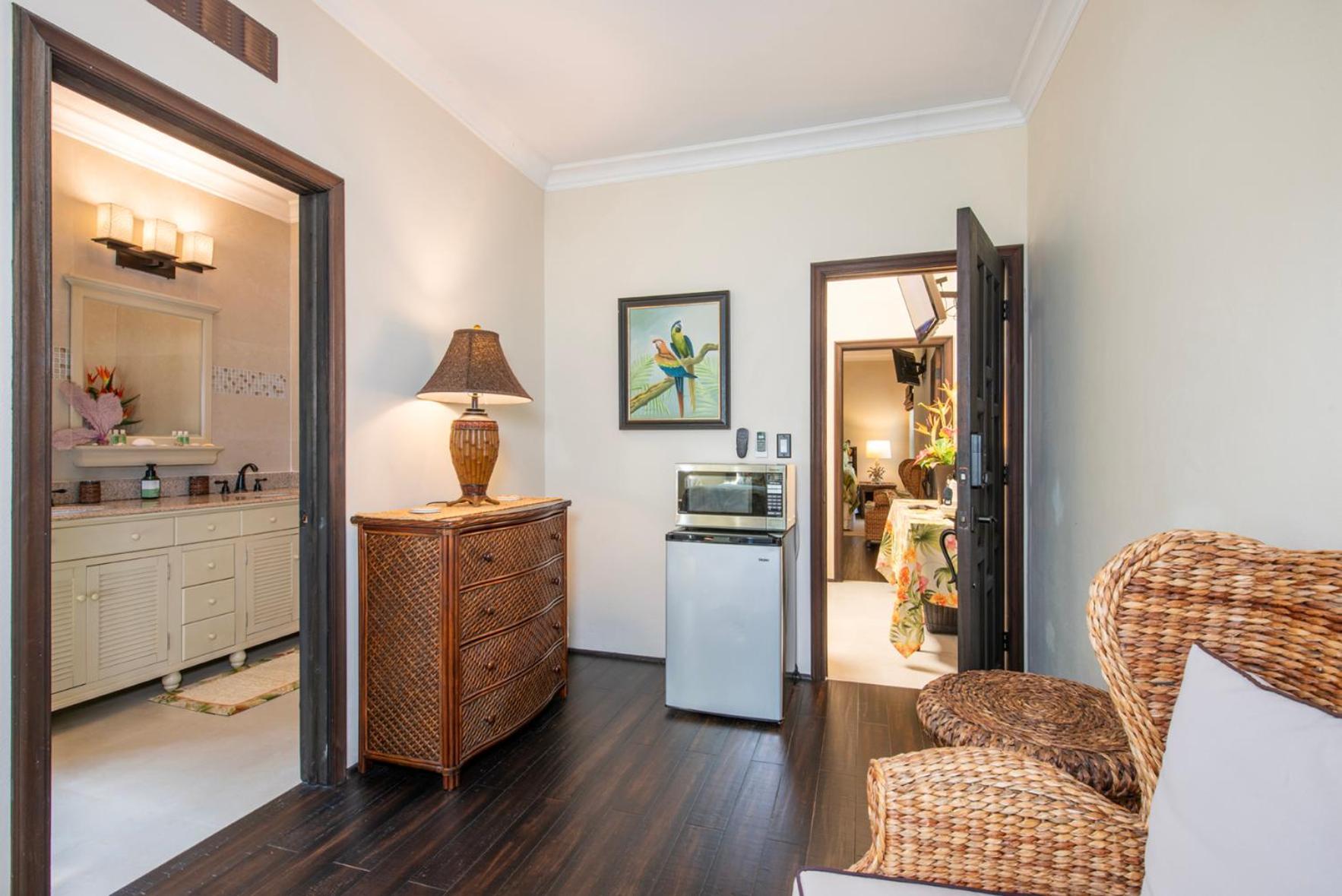The Pilot House Hotel Rock Sound Ngoại thất bức ảnh
